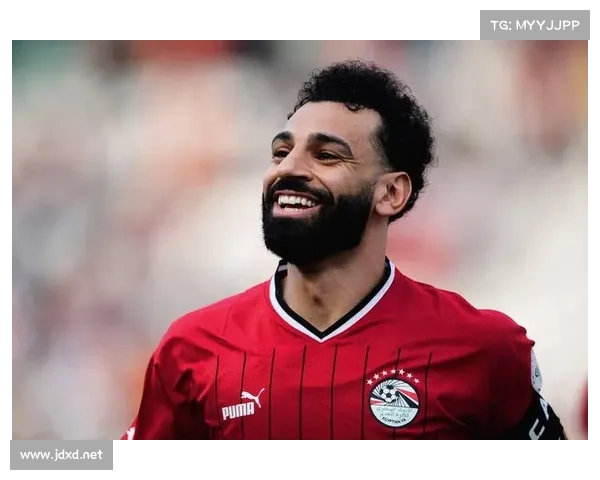 全面解析萨拉赫场上位置与技术特点揭示他为何能成为进攻核心