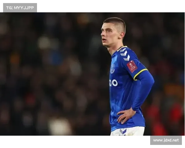 冬窗转会全景解析揭开足球冬季交易背后的运作与秘密全面观察深度