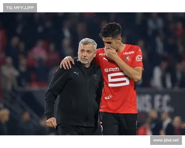 围绕法甲冠军二十一大争议点的深度解读与多方观点全面剖析综合评述