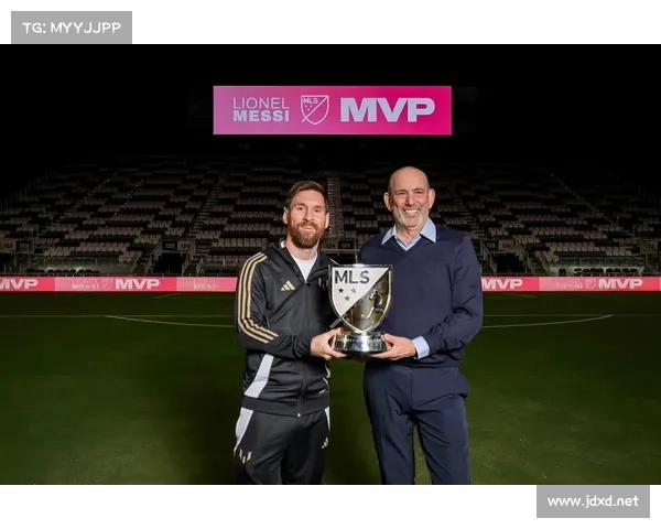 梅西小赛冠军背后的坚持奋斗与逆袭传奇人生成长故事全景深度揭秘