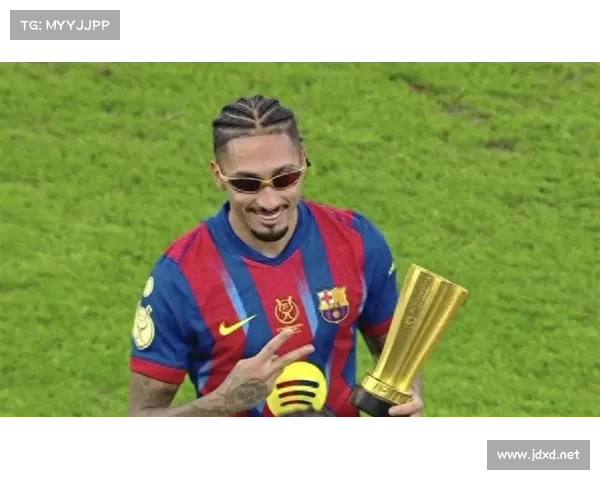 巴萨球员在西班牙超级杯中的表现分析与关键因素探讨 巴萨球员在西班牙超级杯中的表现分析与关键因素探讨