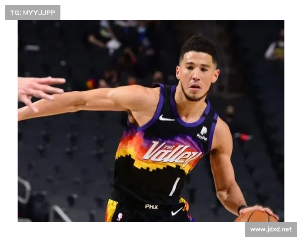 布克在比赛中的表现与影响力分析及其对球队战术的深远影响