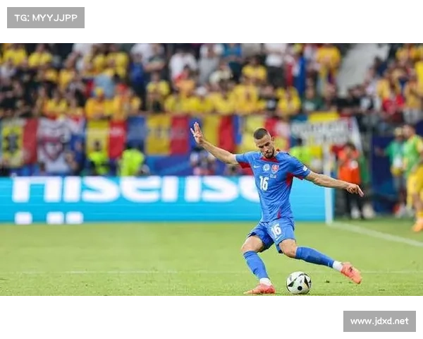 意大利在2000年欧洲杯四分之一决赛中战胜罗马尼亚成功晋级四强 意大利在2000年欧洲杯四分之一决赛中战胜罗马尼亚成功晋级四强